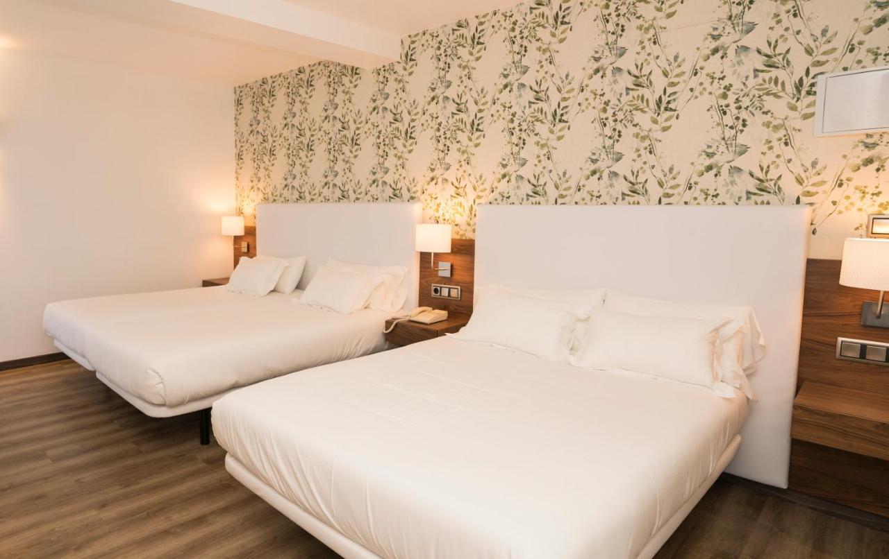 Hotel Piramide Portonovo Zimmer foto